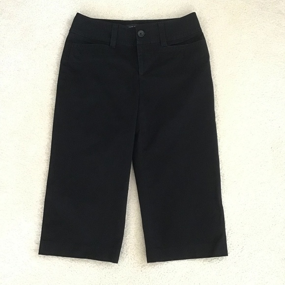 BANANA REPUBLIC SIZE 4 BLACK CAPRI PANTS - Picture 1 of 7